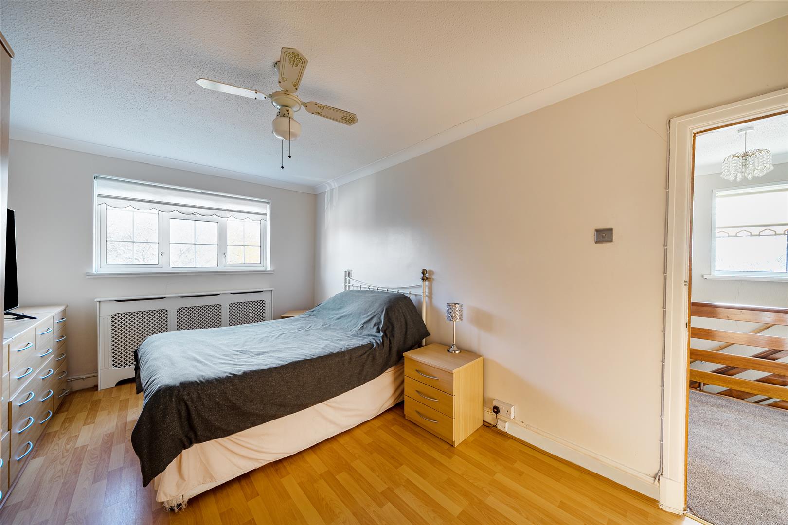 The Dell, Pontlliw, Swansea, SA4 9ET